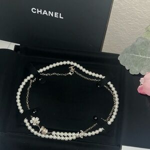 CHANEL pearl necklace